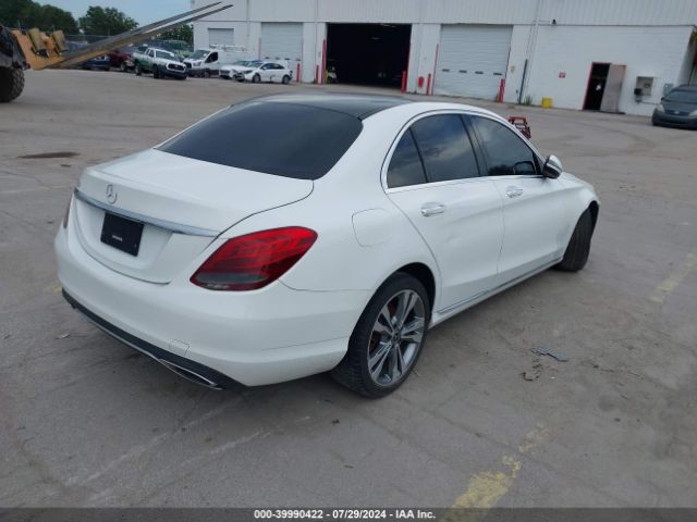 55SWF4JB5HU221069 Mercedes-Benz C 300 Luxury/sport