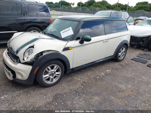 2013 MINI CLUBMAN WMWZF3C59DT489546 Photo 1