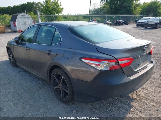 4T1B11HK0JU088121 Toyota CAMRY LE