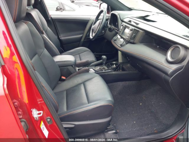 2T3JFREV2GW409280 Toyota RAV4 SE