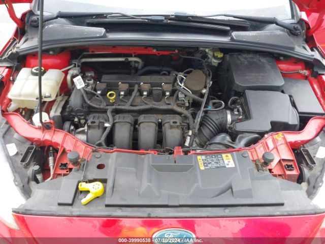 1FADP3K25FL249386 Ford FOCUS SE