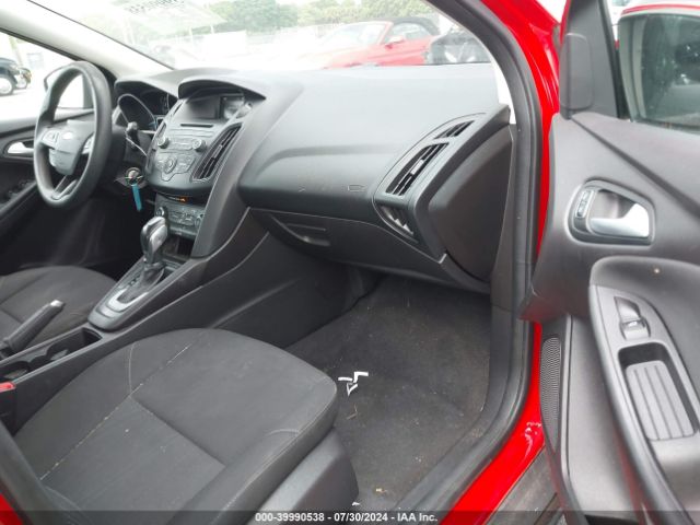 1FADP3K25FL249386 Ford FOCUS SE