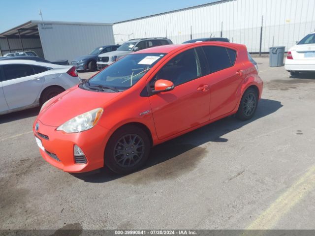 JTDKDTB33E1059633 Toyota Prius C One
