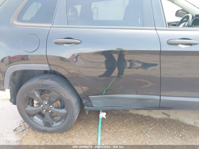 1C4PJLAB7GW325376 Jeep Cherokee Altitude