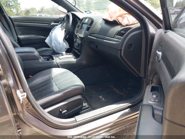 Chrysler 300 2015 2C3CCABG2FH760511 Image 5