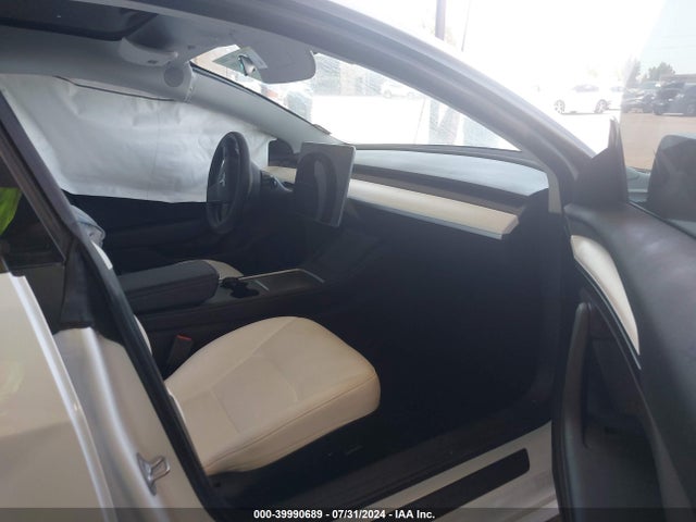 2023 TESLA MODEL 3 5YJ3E1EAXPF549464 Photo 4