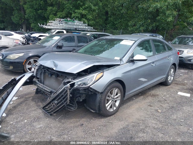 Hyundai SONATA SE 2016 5NPE24AF2GH381602 Image 2