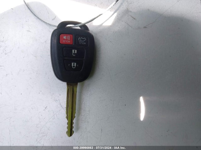 Toyota Rav4 Xle 2017 JTMWFREV0HJ702522 Image 11