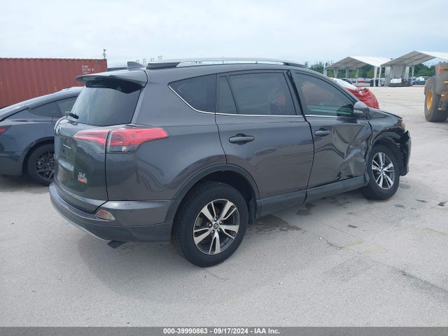 Toyota Rav4 Xle 2017 JTMWFREV0HJ702522 Image 4