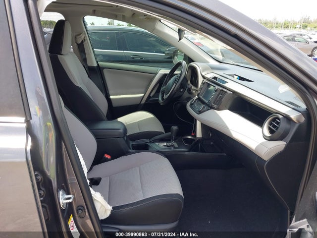 Toyota Rav4 Xle 2017 JTMWFREV0HJ702522 Image 5