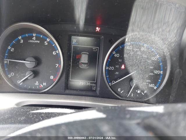 Toyota Rav4 Xle 2017 JTMWFREV0HJ702522 Image 7