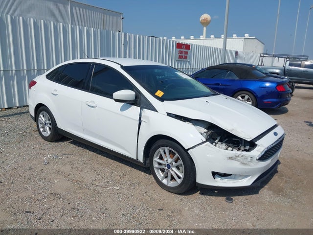 Ford FOCUS SE 2018 1FADP3F29JL262130 Image 1