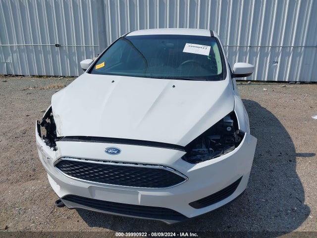 Ford FOCUS SE 2018 1FADP3F29JL262130 Image 13