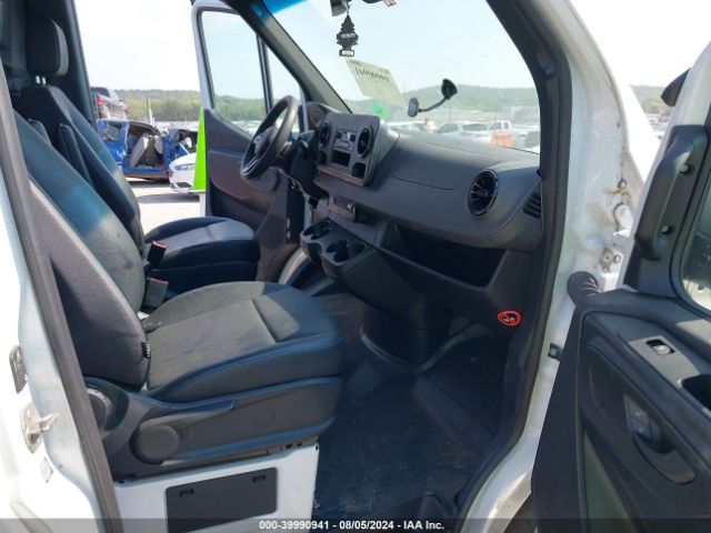 W1Y4ECHY8NT092037 Mercedes-Benz Sprinter 2500 High Roof V6