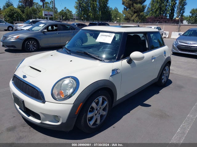 2010 MINI COOPER S WMWMF7C57ATZ72806 Photo 5
