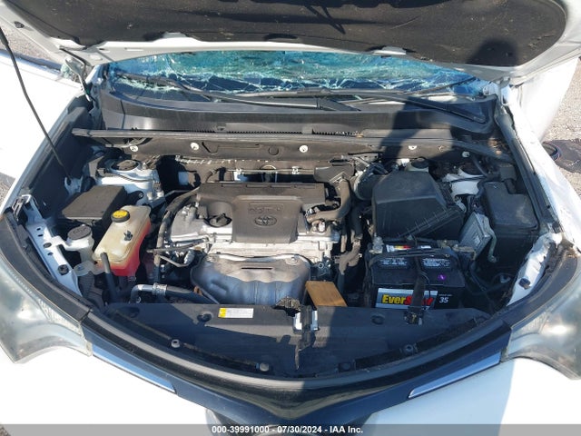 Toyota RAV4 LE 2018 2T3ZFREV8JW433223 Image 10