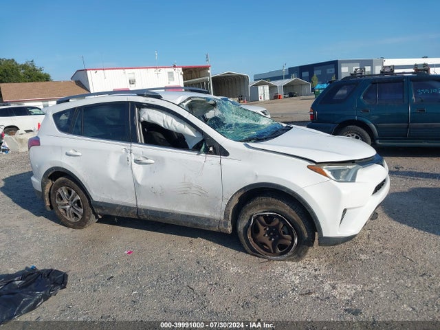 Toyota RAV4 LE 2018 2T3ZFREV8JW433223 Image 12