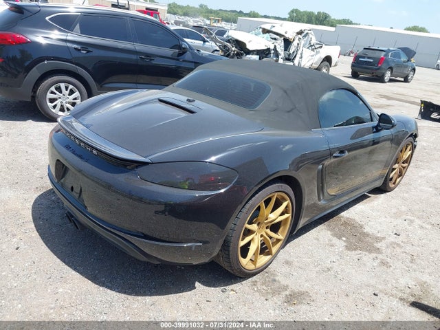 2019 PORSCHE 718 BOXSTER WP0CB2A87KS228107 Photo 3