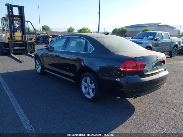 1VWAT7A31FC098425 Volkswagen Passat 1.8t Limited Edition