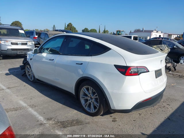 2021 TESLA MODEL Y 5YJYGDEE7MF092208 Photo 2