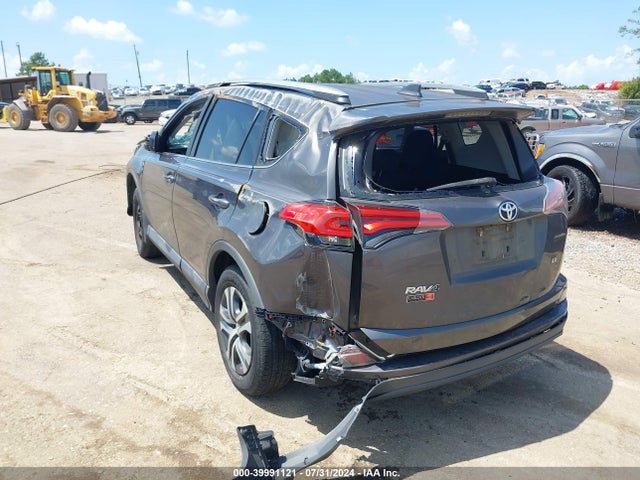 Toyota RAV4 LE 2017 2T3ZFREV2HW352664 Image 3