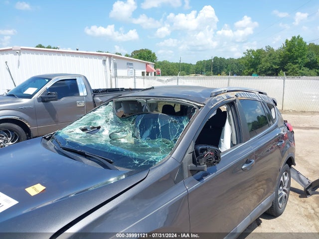 Toyota RAV4 LE 2017 2T3ZFREV2HW352664 Image 6