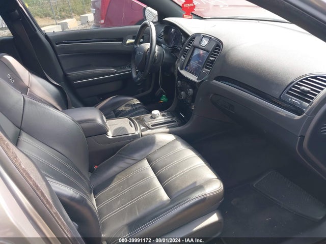 2C3CCAGG5JH141595 Chrysler 300 300s Awd