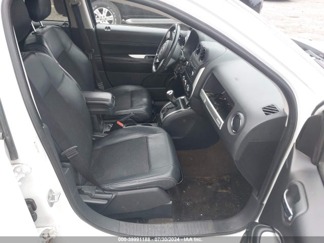 1C4NJDEB7ED826994 Jeep Compass Latitude