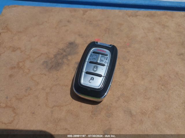 2C4RC1DG0JR252270 Chrysler Pacifica Touring