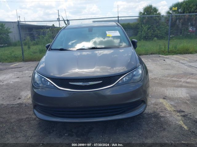 2C4RC1DG0JR252270 Chrysler Pacifica Touring