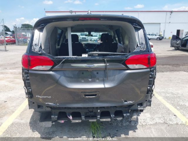 2C4RC1DG0JR252270 Chrysler Pacifica Touring