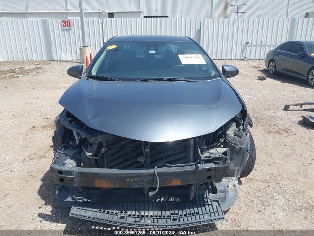 Toyota COROLLA LE 2018 5YFBURHE1JP768286 Image 13