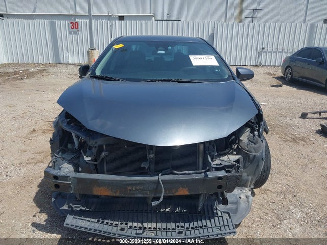 Toyota COROLLA LE 2018 5YFBURHE1JP768286 Image 6