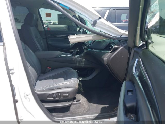 5GAERBKW3JJ261063 Buick Enclave Essence