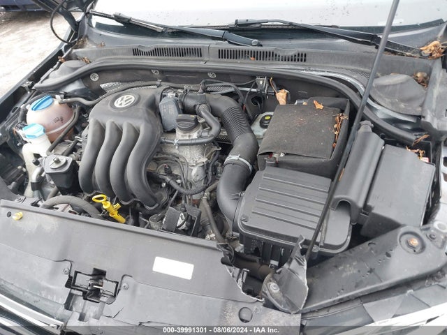 3VW2K7AJXFM210465 Volkswagen Jetta 2.0l S