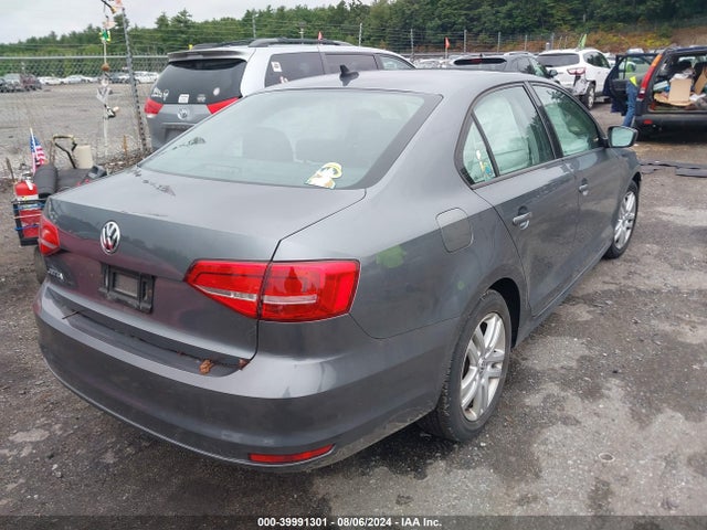 3VW2K7AJXFM210465 Volkswagen Jetta 2.0l S