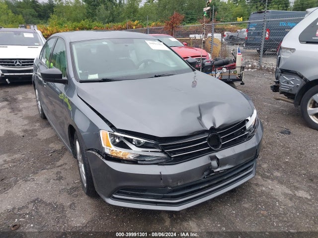 3VW2K7AJXFM210465 Volkswagen Jetta 2.0l S