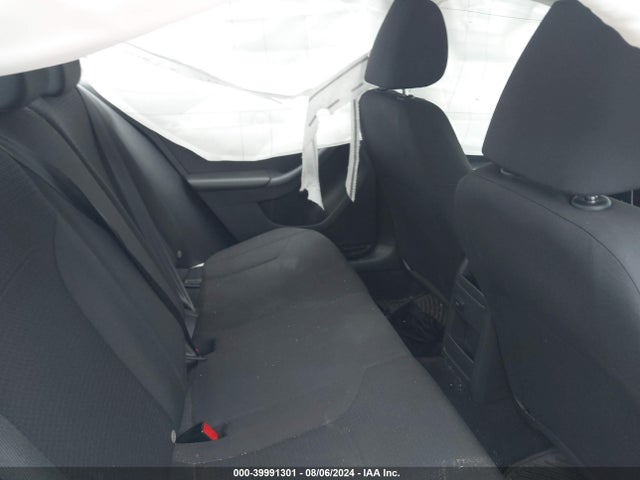 3VW2K7AJXFM210465 Volkswagen Jetta 2.0l S