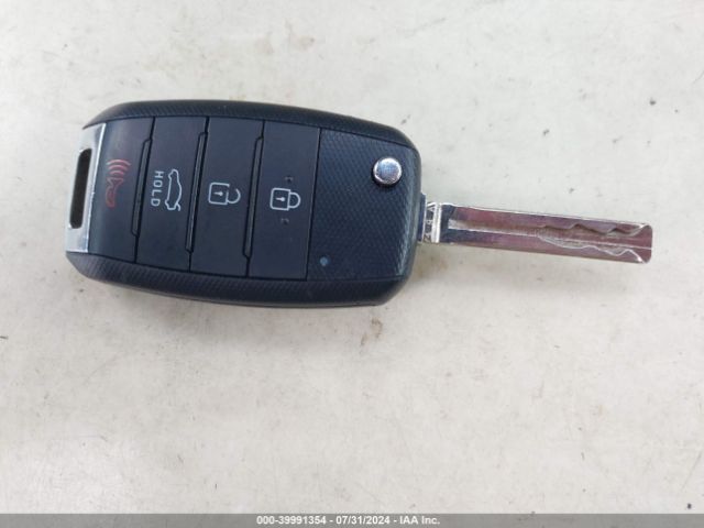 KNAGM4A78F5600019 KIA Optima Lx