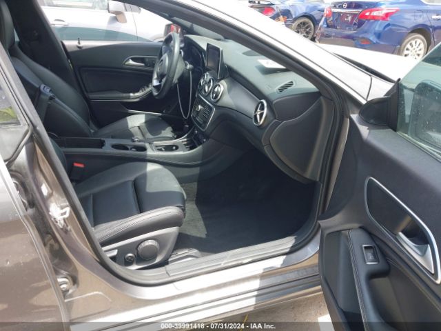 WDDSJ4EB7GN379640 Mercedes-Benz CLA 250