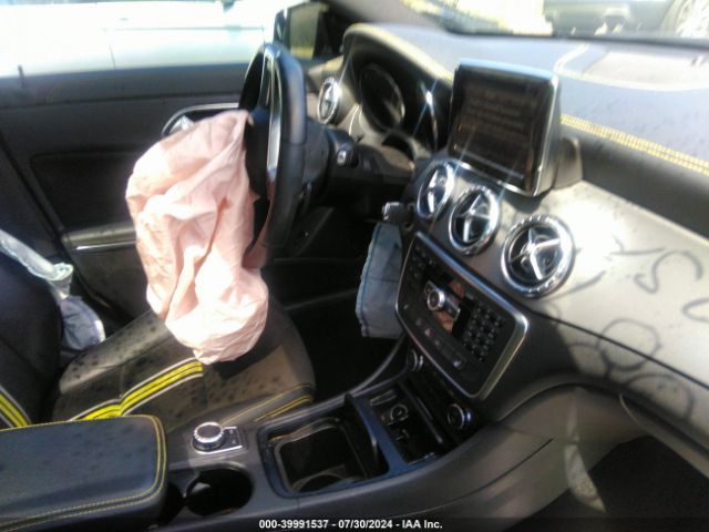 WDDSJ4GBXEN089113 Mercedes-Benz CLA 250 4MATIC