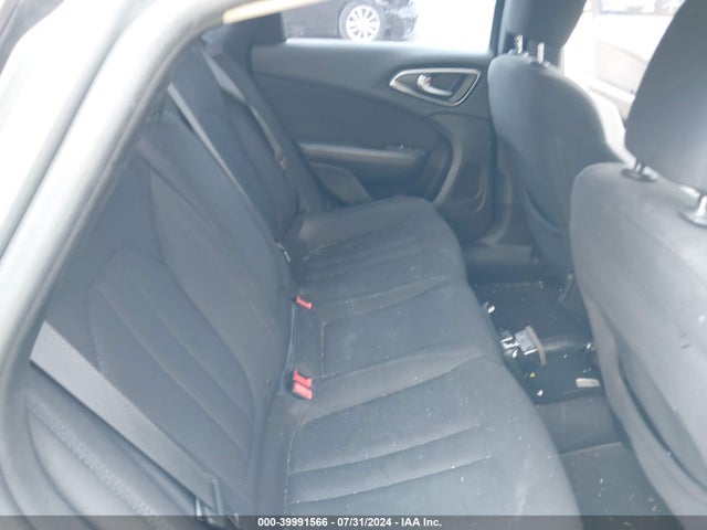 1C3CCCAB1FN641826 Chrysler 200 Limited