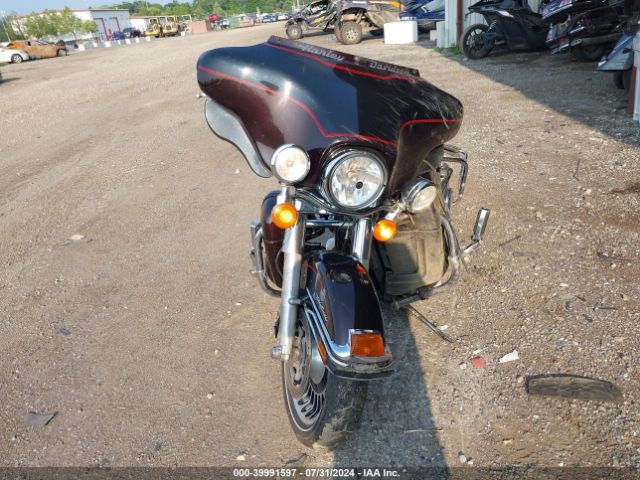 2011 HARLEY-DAVIDSON FLHTCU 1HD1FC413BB608785 Photo 4