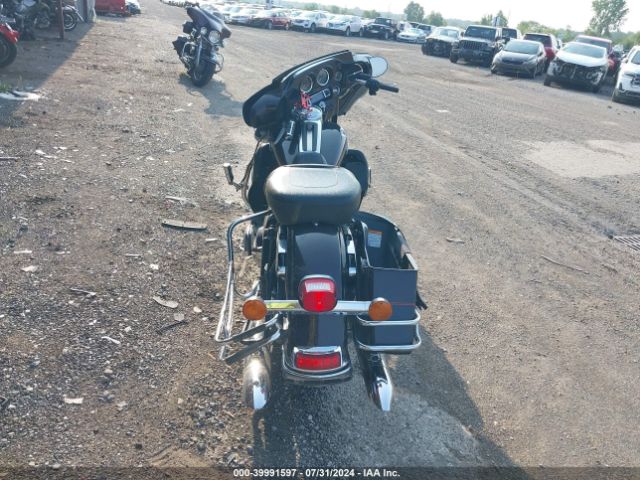 2011 HARLEY-DAVIDSON FLHTCU 1HD1FC413BB608785 Photo 5