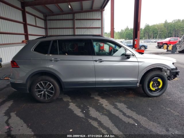 3VV2B7AX6MM066922 Volkswagen Tiguan 2.0t Se/2.0t Se R-line Black/2.0t Sel