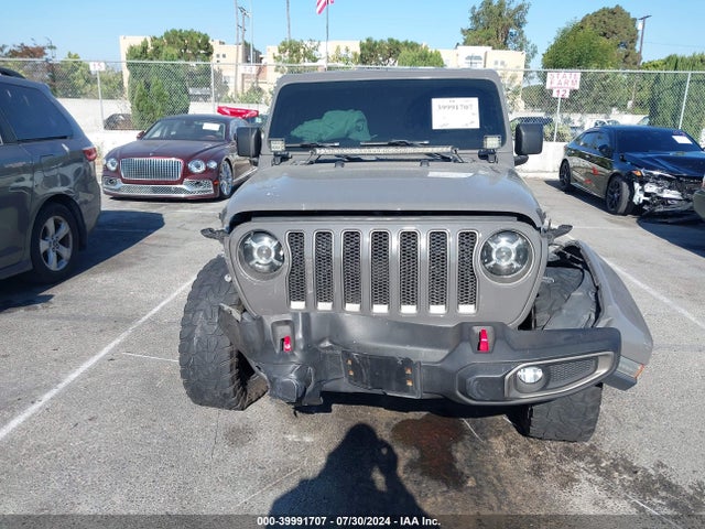 1C4HJXEG1JW193241 Jeep Wrangler Unlimited Sahara 4x4