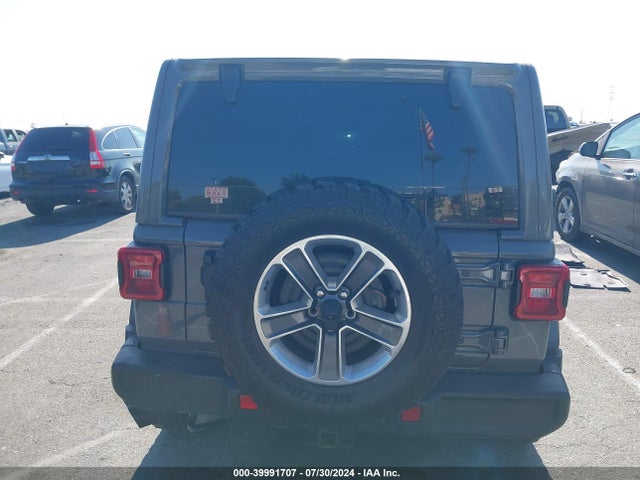 1C4HJXEG1JW193241 Jeep Wrangler Unlimited Sahara 4x4