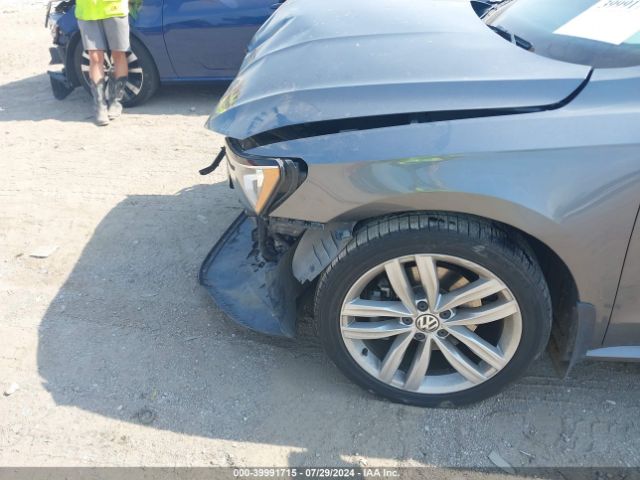 1VWLA7A32KC004867 Volkswagen Passat 2.0t Wolfsburg Edition