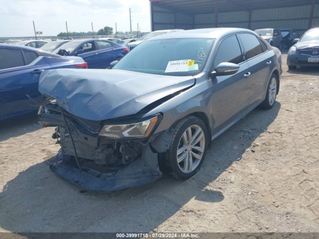 1VWLA7A32KC004867 Volkswagen Passat 2.0t Wolfsburg Edition