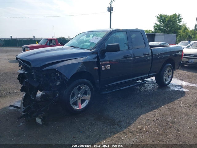 RAM 1500 Express Quad Cab 4x4 6'4 Box 2017 1C6RR7FT1HS620614 Image 2
